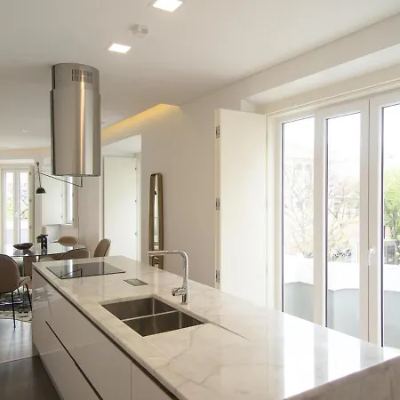 Eduardo VII Park Great Bright Apt With Ac Elevator Lisbon Exterior photo