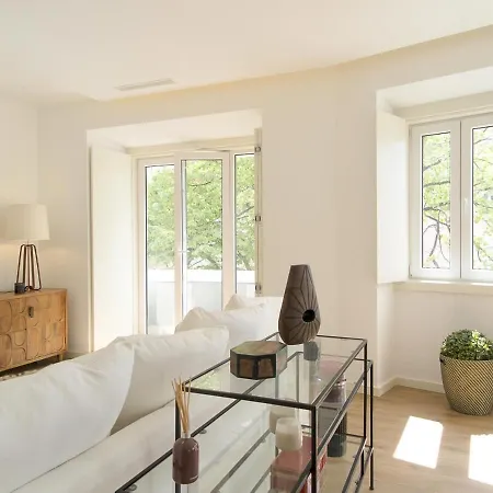 Eduardo VII Park Great Bright Apt With Ac Elevator Lisbon Exterior photo